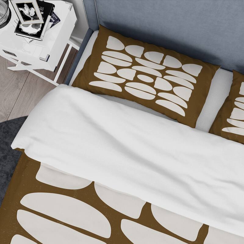 Designart 'Abstract Composition of Minimal Half Moons' Modern Duvet Cover Set