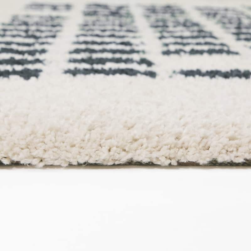 Thaddeus Geometric Shag Area Rug