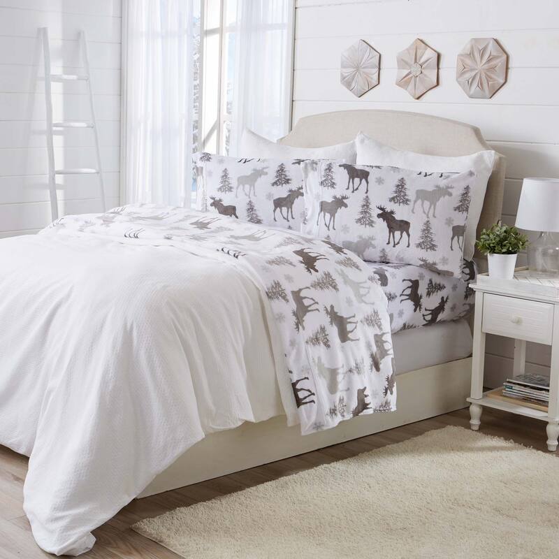 Great Bay Home Extra Soft Cozy Velvet Plush Printed Bed Sheet Set