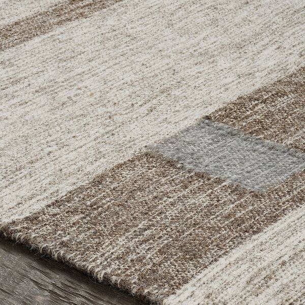 2' X 3' Grey Geometric Flatweave Handmade Stain Resistant Area Rug With