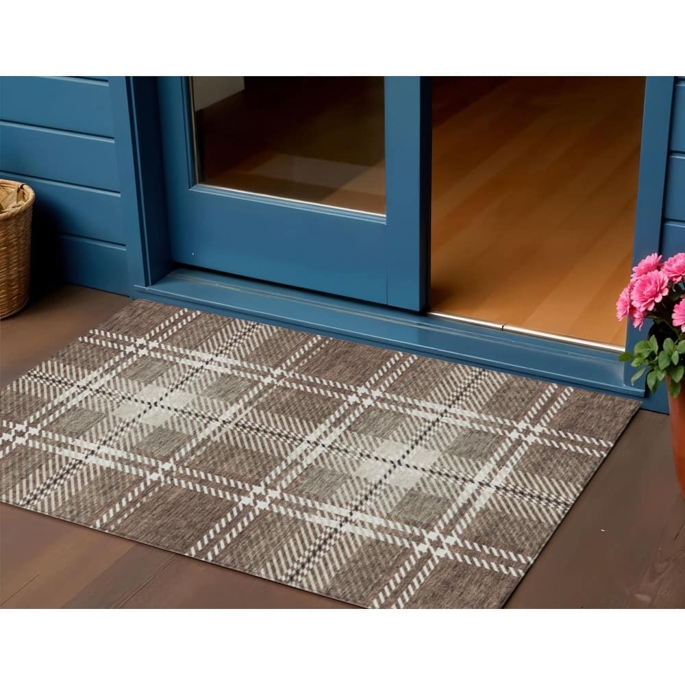 HomeRoots Plaid Transitional Rectangle Outdoor Rug