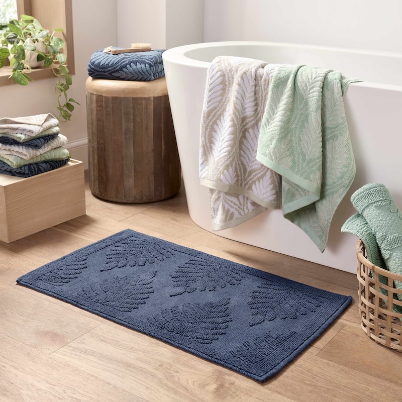 Martex Restore Fern Ogee Sage Bath Towel