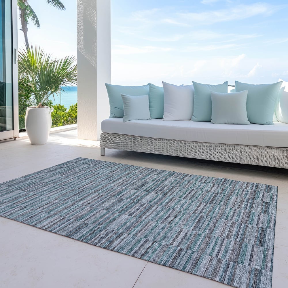 Machine Washable Indoor/ Outdoor Chantille Contemporary Geo Rug