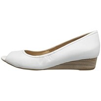 naturalizer contrast wedge pump