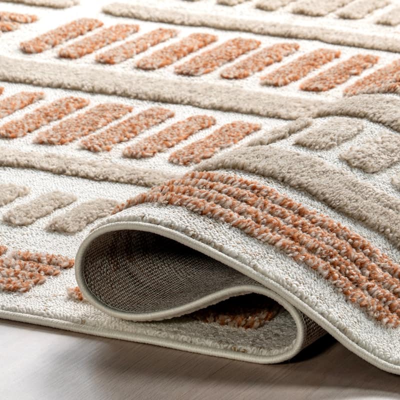 Nuloom Nimah Geometric High-Low Tasseled Area Rug