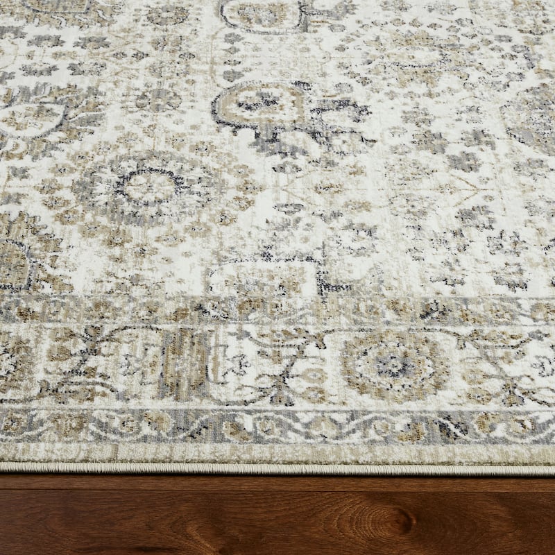 Everloom Carina Everette Vintage Medallion Area Rug