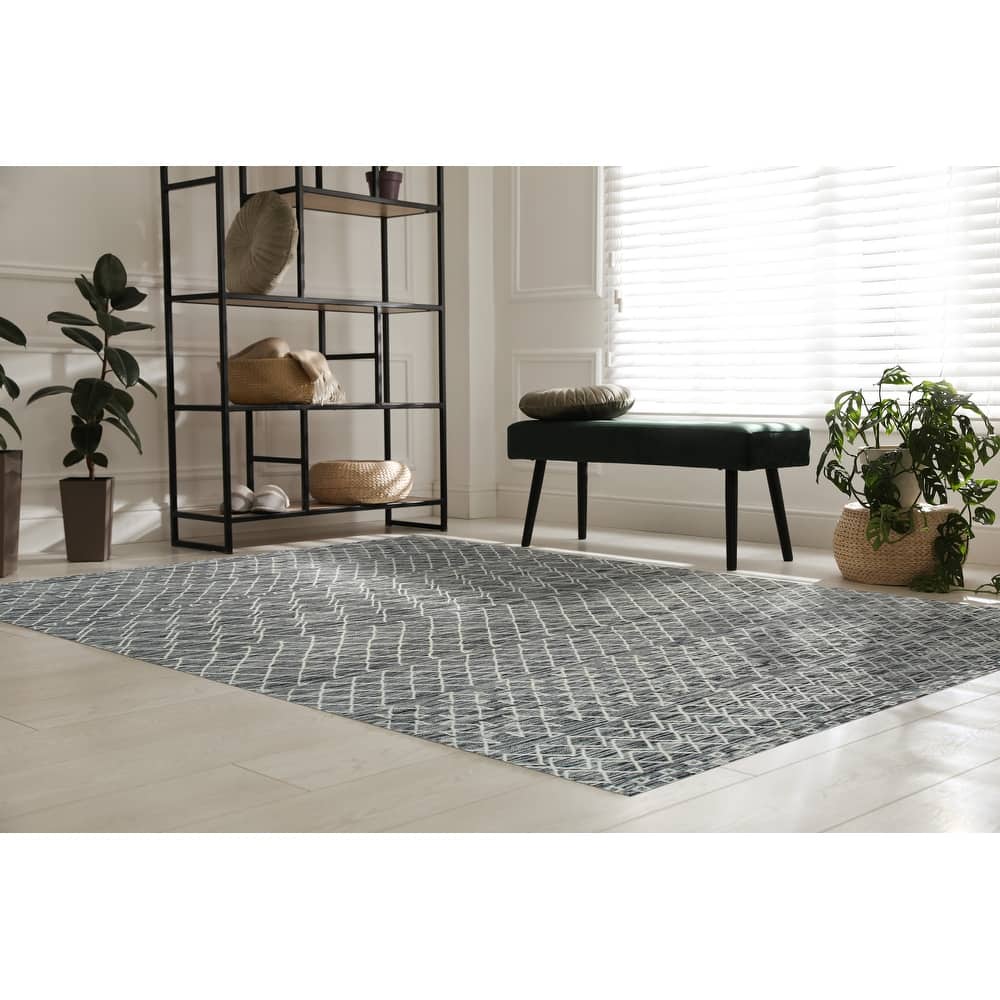 Black Contemporary Geometric Punja Kilim Area Rug - Elegant and Timeless Design
