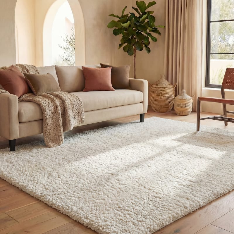 SAFAVIEH August Wilhelma Shag Solid 1.2-inch Thick Area Rug