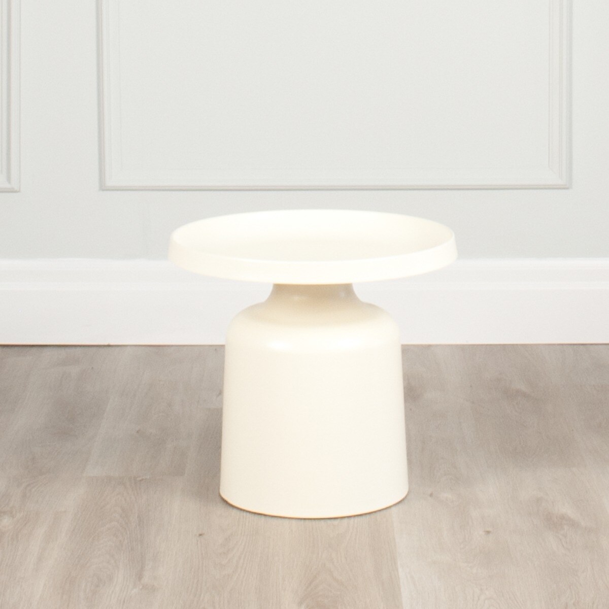 Klay Minimalist Metal Pedestal Side Table, 20-inch Diameter