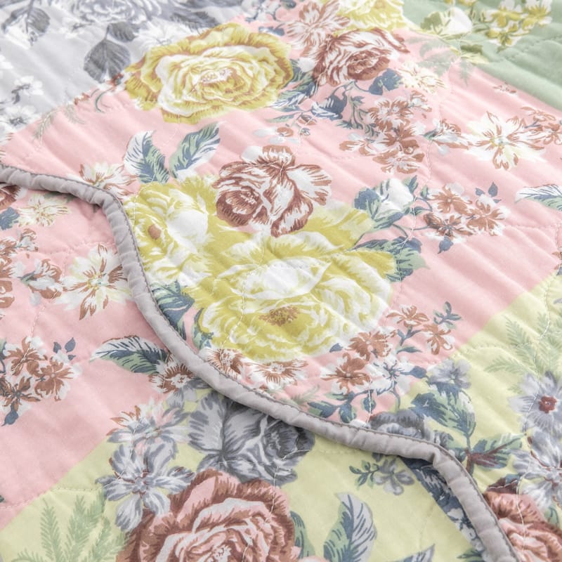Greenland Home Fashions Emma Traditional Floral Patchwork Print Throw Blanket