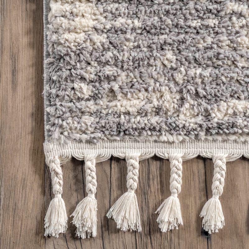 Nuloom Hilary Shaggy Abstract Tassel Area Rug