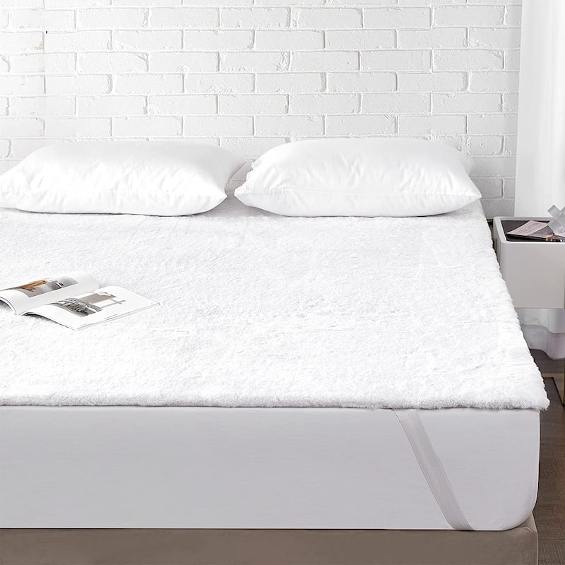 Chunky Bunny - Coma Inducer® Bed Topper - White - Full XL