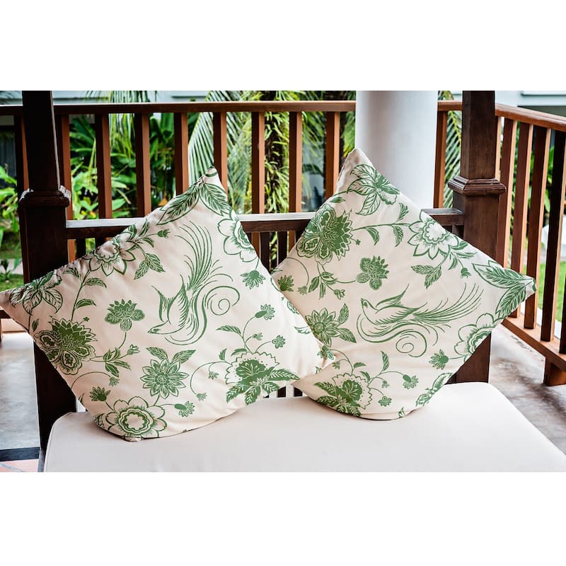 Traditional Bird Floral Indoor/Outdoor Throw Pillow