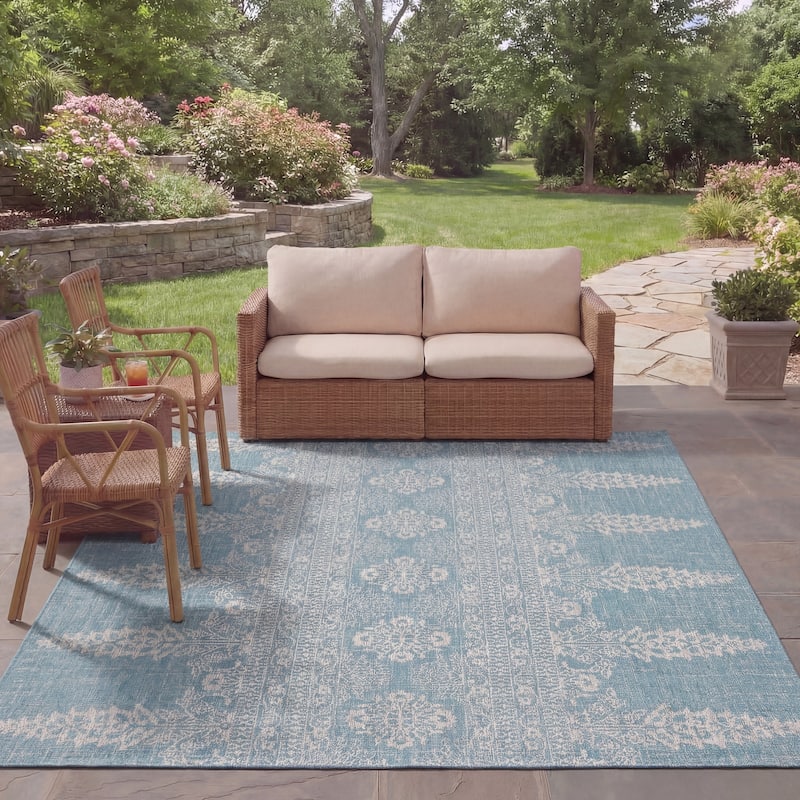 SAFAVIEH Courtyard Mami Transitional Rug