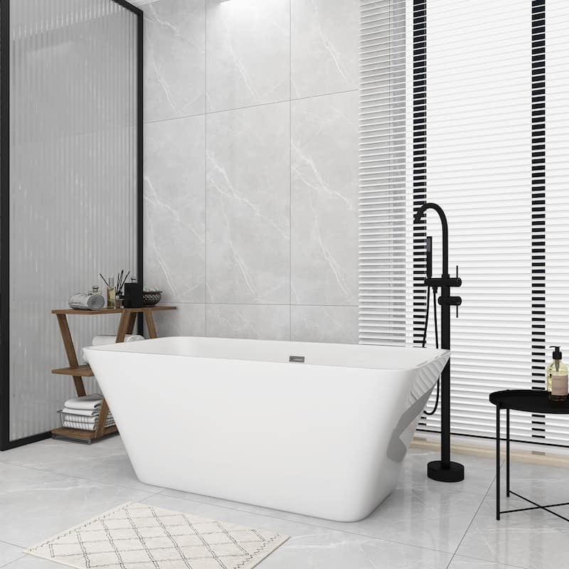 Acrylic Freestanding Flatbottom Soaking Bathtub in Glossy White