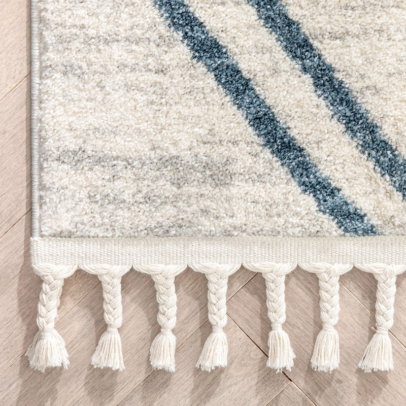 Well Woven Kennedy Reeve Modern Chevron Pattern Area Rug