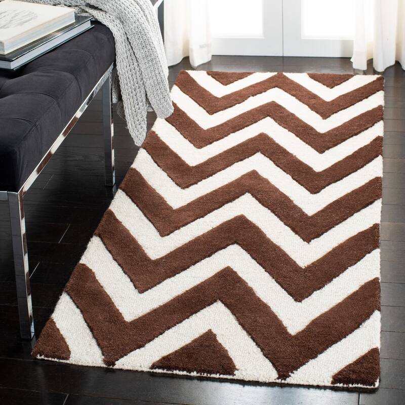 SAFAVIEH Handmade Cambridge Hicran Modern Moroccan Wool Rug - 2'6" x 6' Runner - Dark Brown/Ivory
