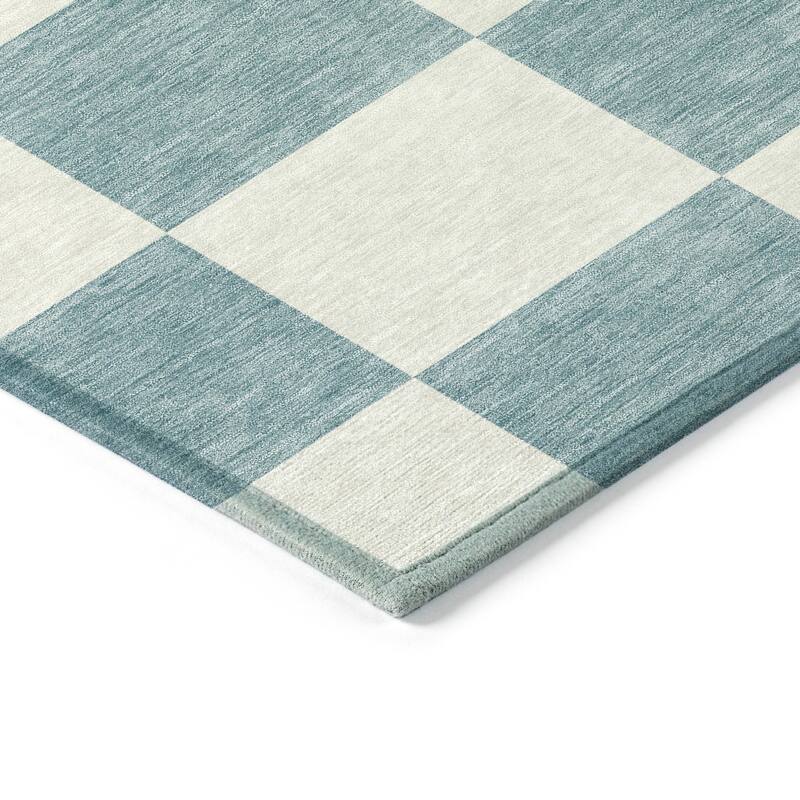 Machine Washable Indoor/ Outdoor Modern Checker Chantille Rug