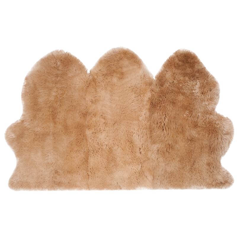 SAFAVIEH Handmade Natural Sheepskin Leanca 3.4-inch Thick Rug