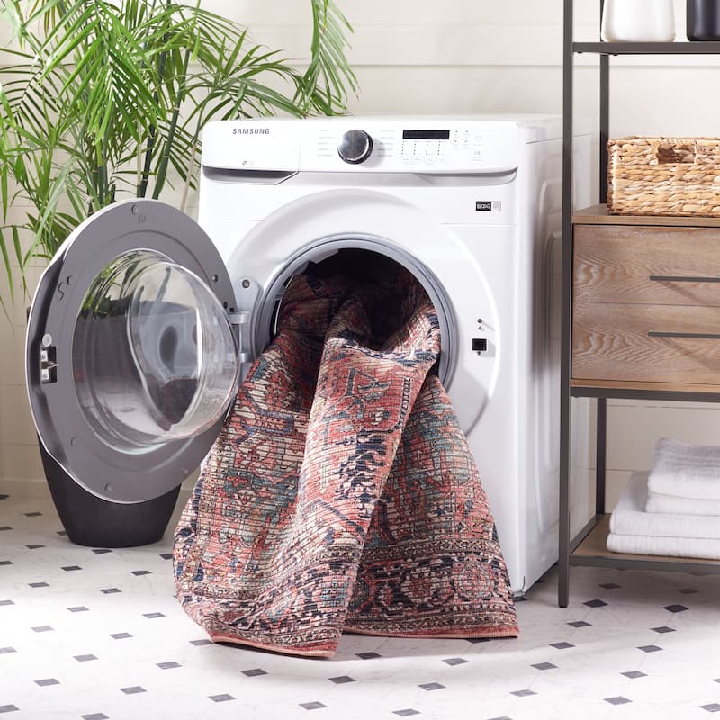 SAFAVIEH Serapi Machine Washable Slip Resistant Mai Traditional Oriental