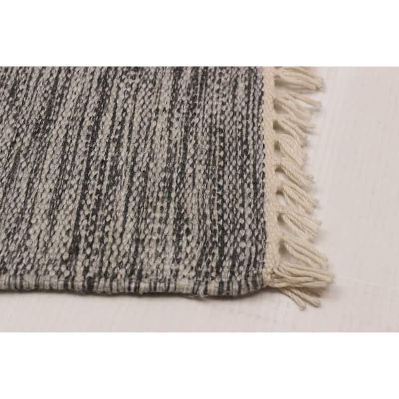 Boho Grey Kilim 4'11" x 7'10" - 4'11 x 7'10