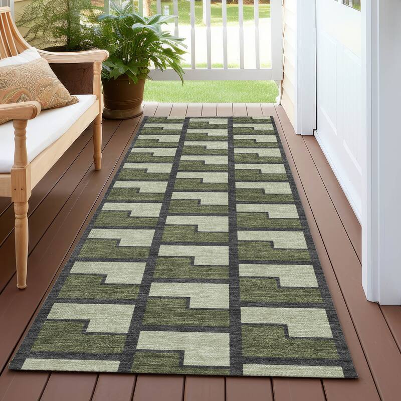 Machine Washable Indoor/ Outdoor Modern Cody Chantille Rug - Olive - 2'3" x 7'6"