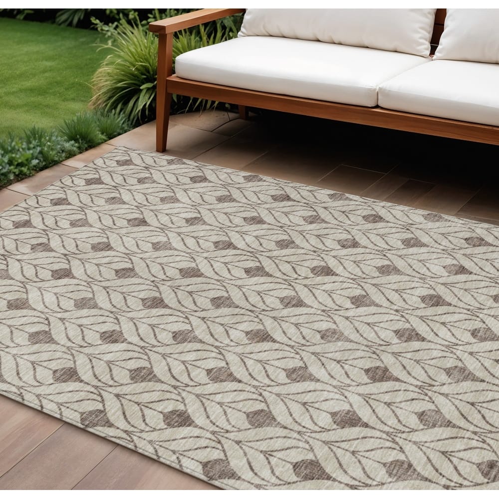 HomeRoots Geometric Transitional Rectangle Outdoor Rug