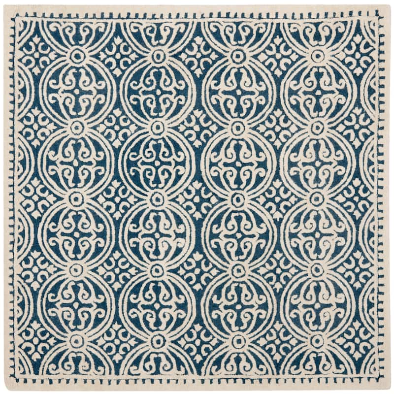 SAFAVIEH Handmade Cambridge Myrtis Moroccan Wool Rug