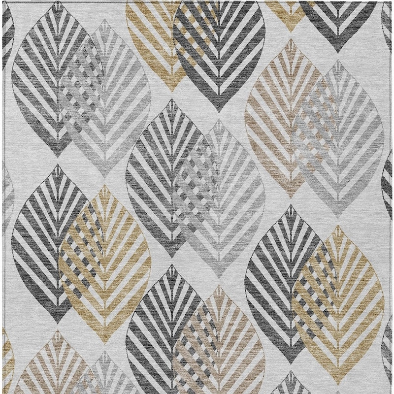 HomeRoots Floral Transitional Rectangle Outdoor Rug
