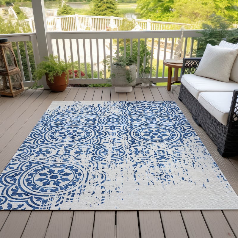Machine Washable Indoor/ Outdoor Chantille Suzani Vintage Rug - Navy - 5' x 7'6"