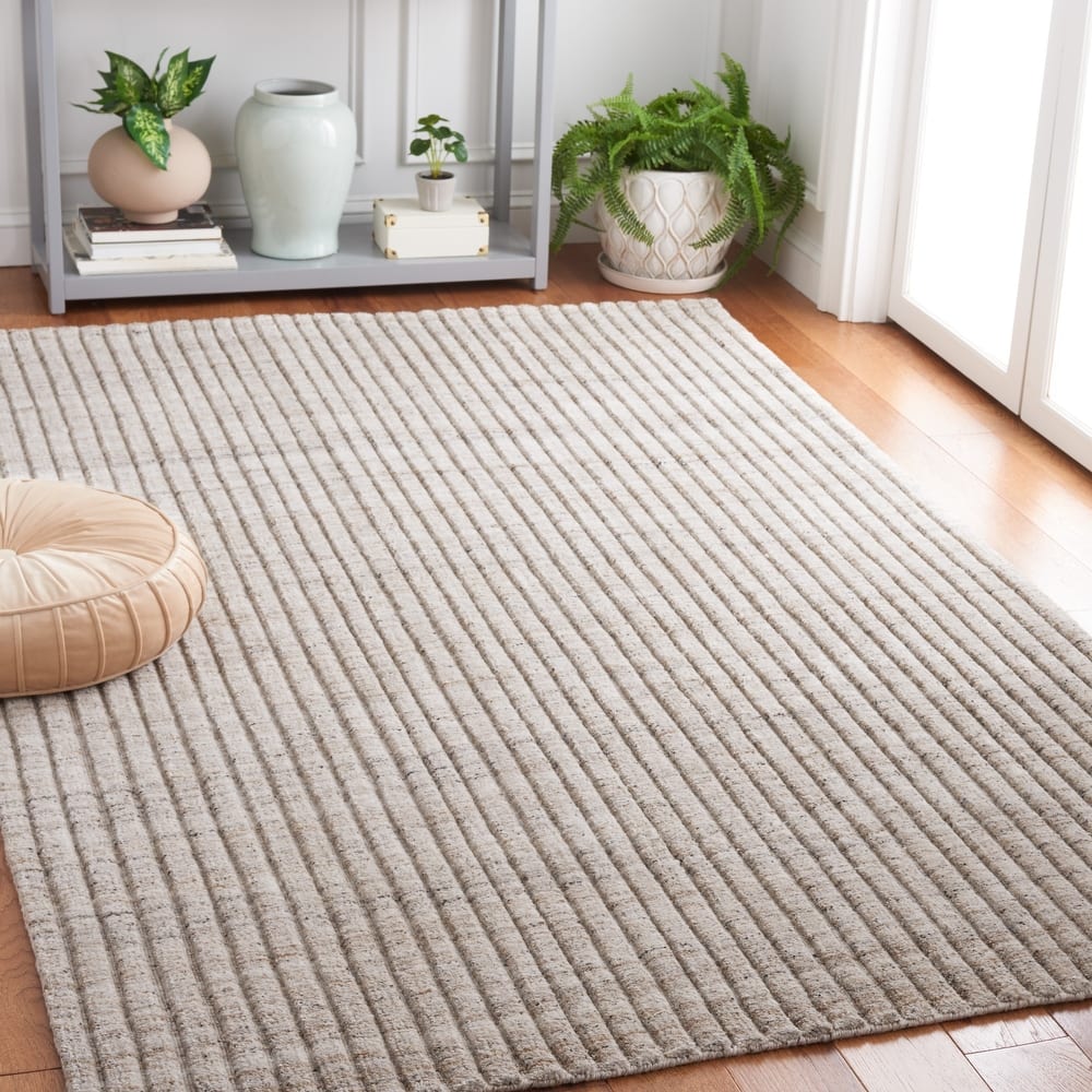 Martha Stewart by SAFAVIEH Handmade Yucel Stripe Rug