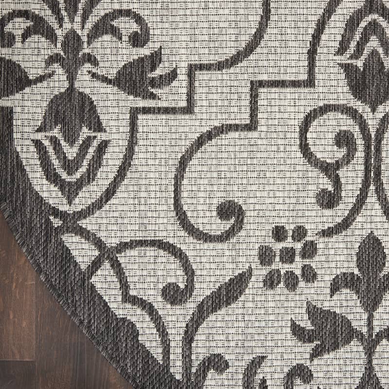Nourison Garden Party Trellis Indoor/Outdoor Area Rug