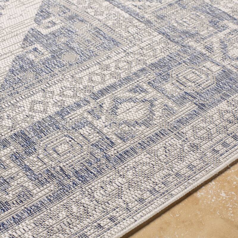 Livabliss Kelia Global Medallion Indoor/ Outdoor Area Rug