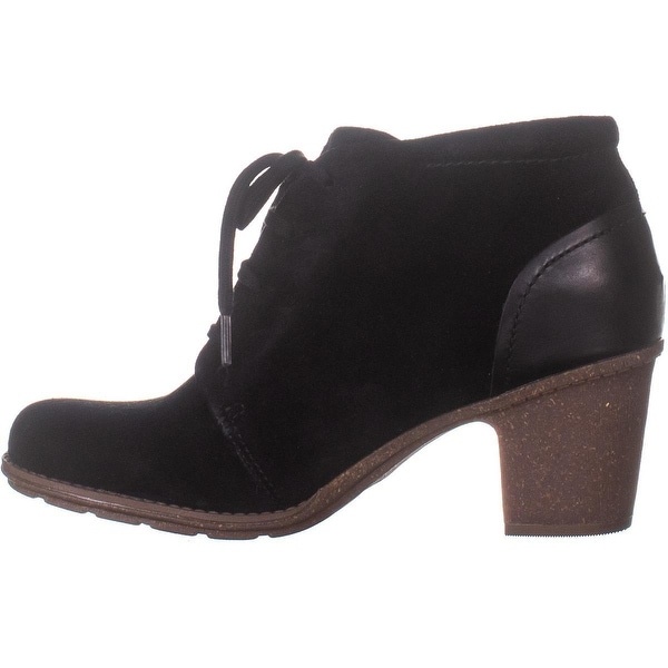 clarks sashlin sue boots