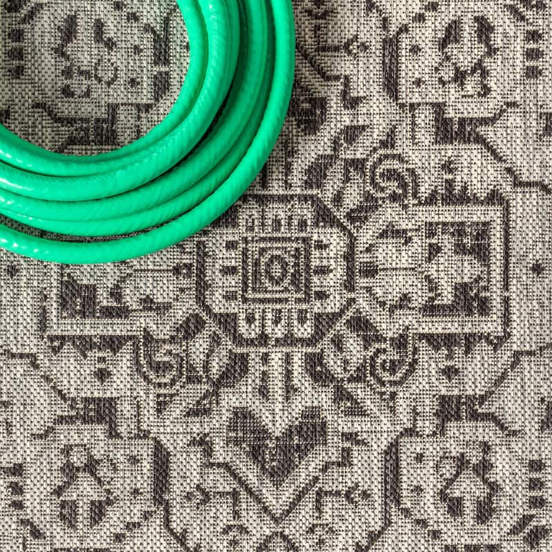 JONATHAN Y Rozetta Medallion Textured Weave Indoor/Outdoor Area Rug
