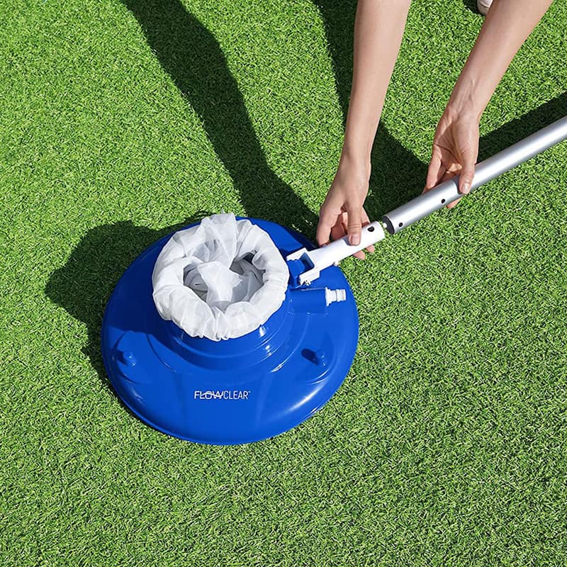 Bestway 58657E-BW Flowclear High Power AquaSuction Pool and Leaf Vacuum with Bag - 1.65