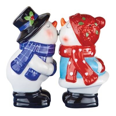 Adorable Kissing Snowmen Salt and Pepper Shakers - 2.31 x 4.5 x 2.31