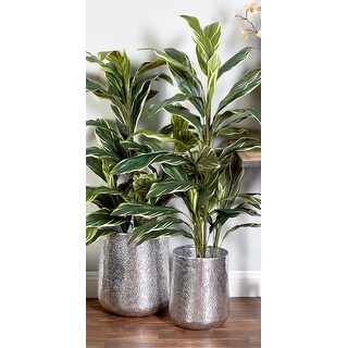Silver Aluminum Indoor Outdoor Planter with Hammered Design (Set of 3)
