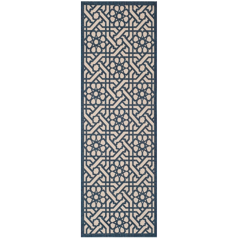 Martha Stewart by SAFAVIEH Triumph Indoor/ Outdoor Waterproof Rug.