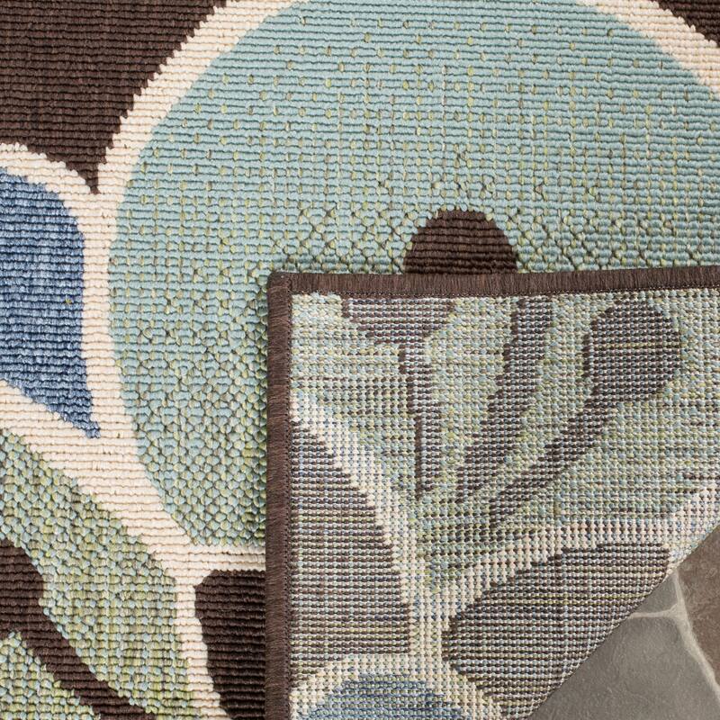 SAFAVIEH Veranda Mefkure Indoor/ Outdoor Waterproof Patio Backyard Rug