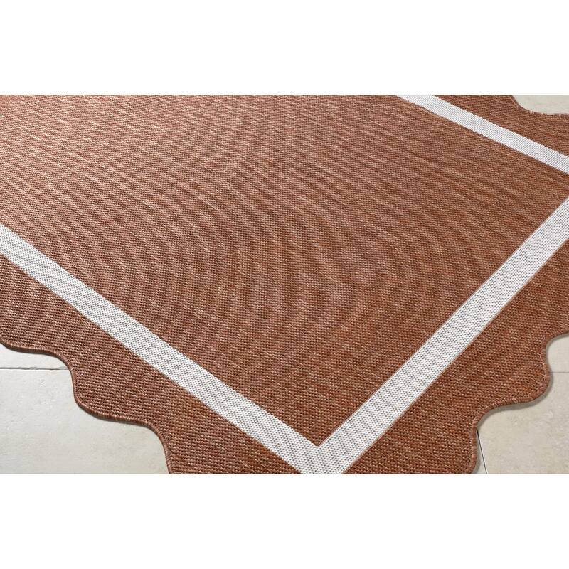 Livabliss Miami Beach Traditional Indoor / Outdoor Area Rug