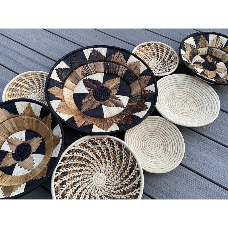 Set Of 8 Natural Color Wall Hanging Baskets 7.5"-12"