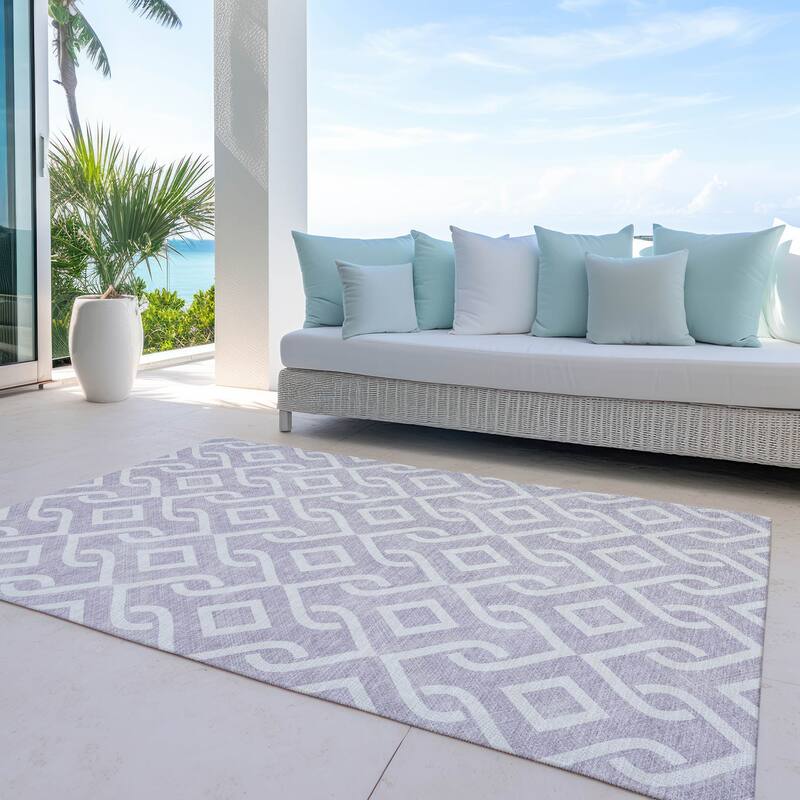 Machine Washable Indoor/ Outdoor Chantille Scroll Trellis Rug