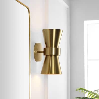 SAFAVIEH Lighting Bynner 2-light 7-inch Wall Sconce with Bulbs (Set of 2) - 7.3 in. W x 6 in. D x 12.3 in. H