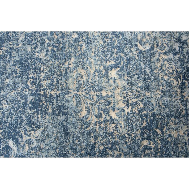 Alora Decor Essential Blue, Grey, and Cream Fleur De Lis Wool Blend Rug