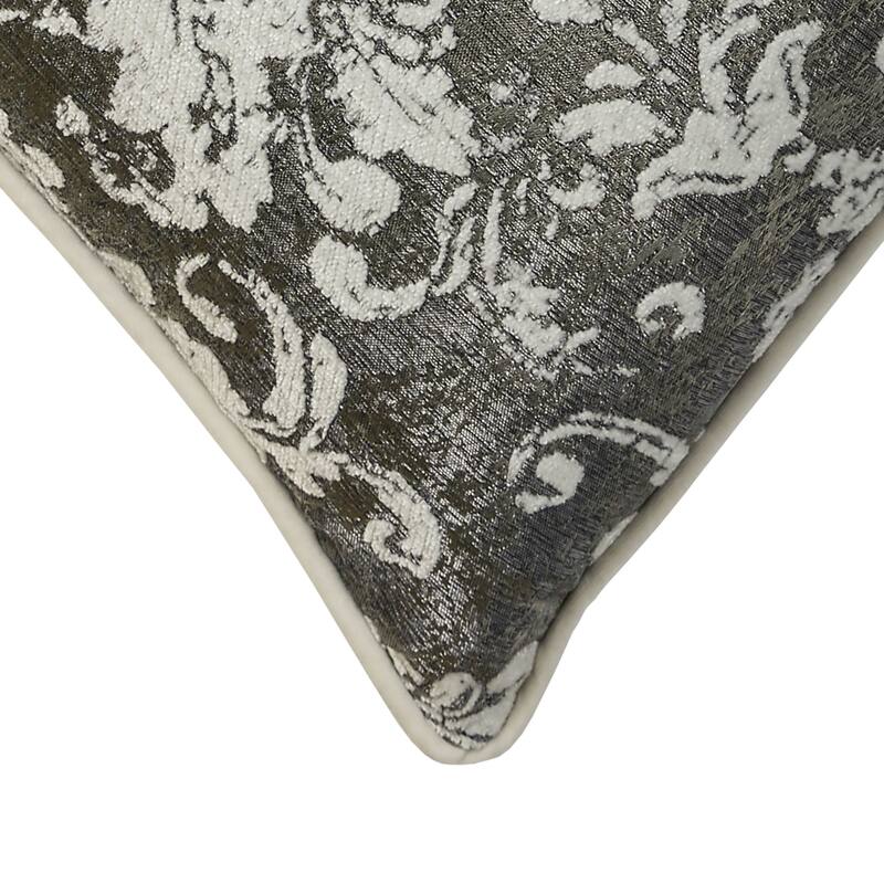 Taiz Victorian Silver Throw Pillows (Set of 2) by Furniture of America