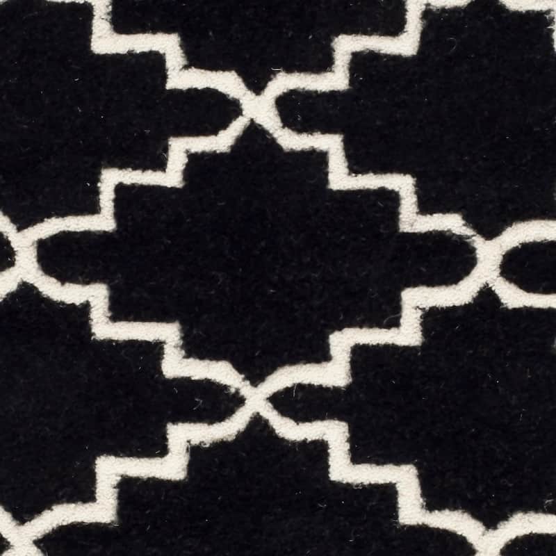 SAFAVIEH Handmade Chatham Carlota Modern Moroccan Wool Rug