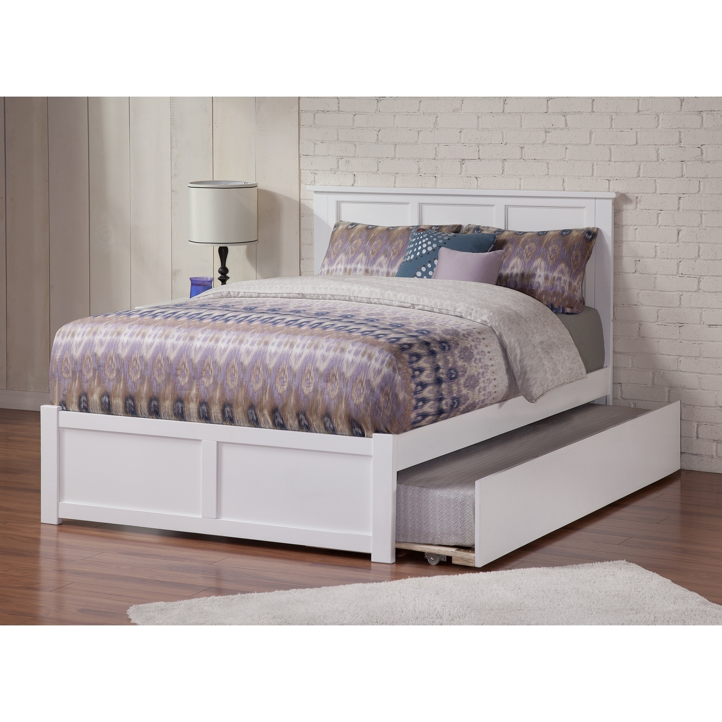 Madison Full Solid Wood Platform Bed with Footboard & Twin Trundle in White