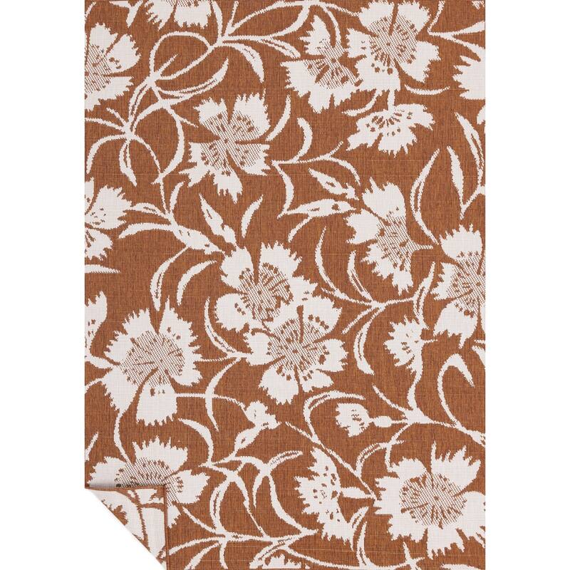 HomeRoots Botanical Leaves Modern Rectangle Area Rug - 7' X 10'