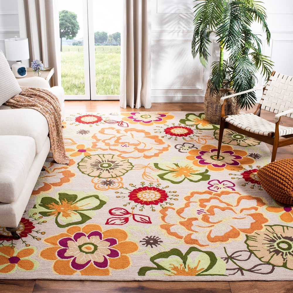 SAFAVIEH Handmade Four Seasons Giorgiana Floral Rug